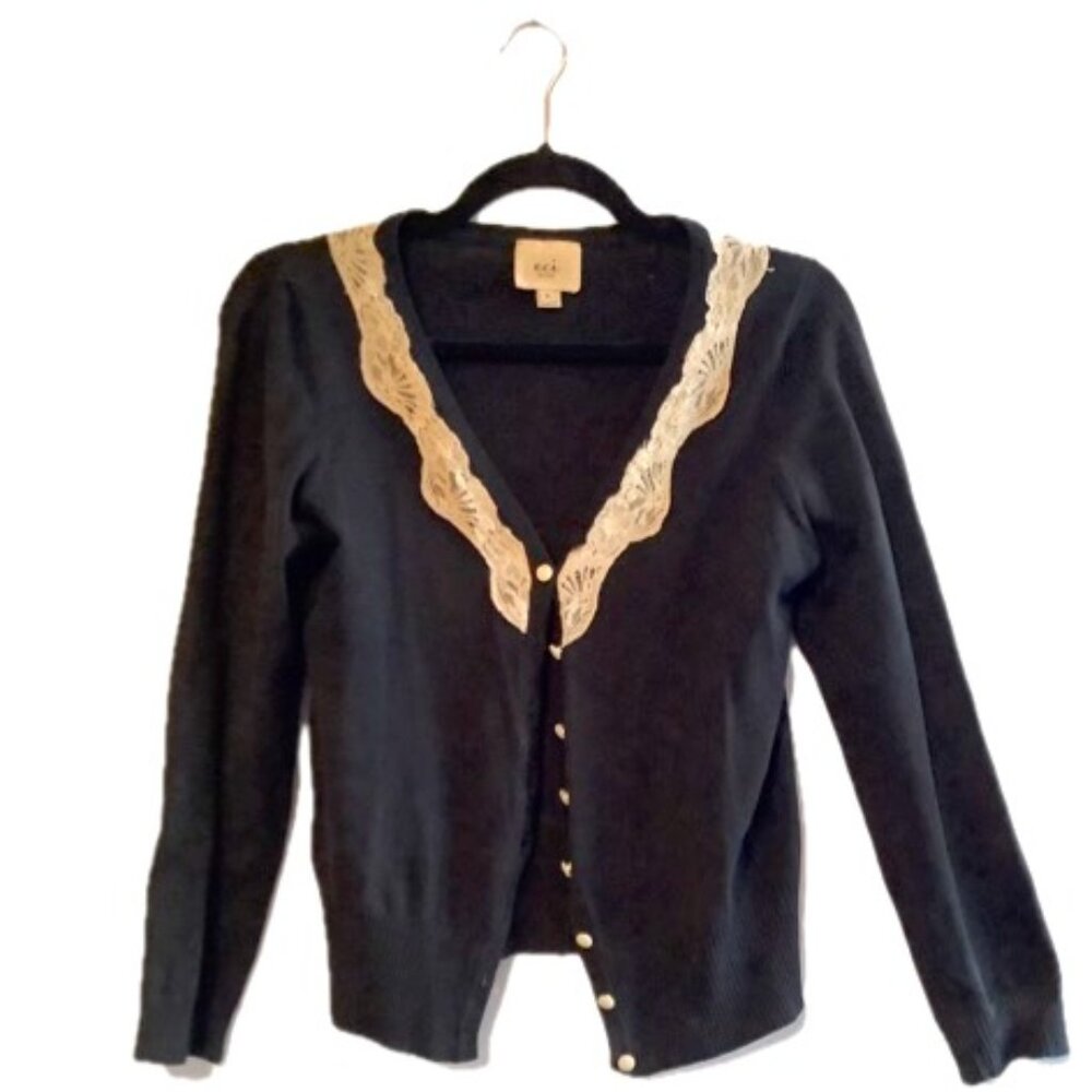 ECI - NY Sweater with lace collar